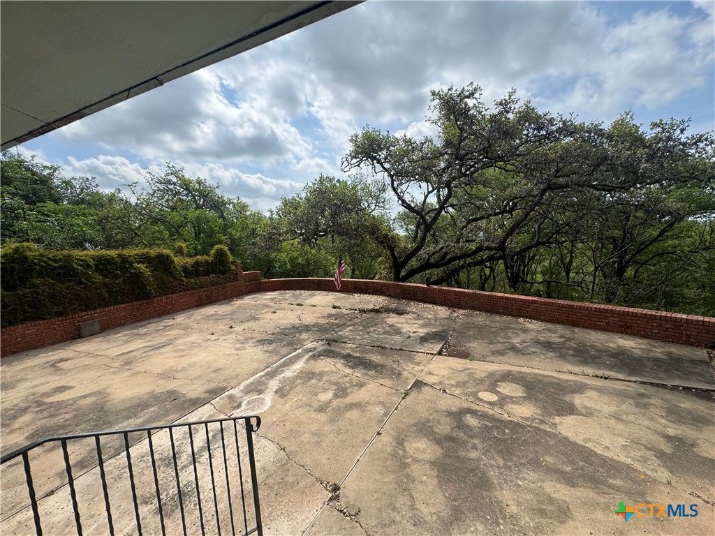 Photo of 104 Chula Vista Street, San Marcos, TX 78666 (MLS # 608129)