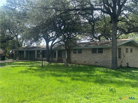 Photo of 104 Chula Vista Street, San Marcos, TX 78666 (MLS # 608129)