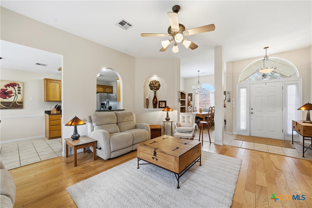 2411 Kingsbury Drive