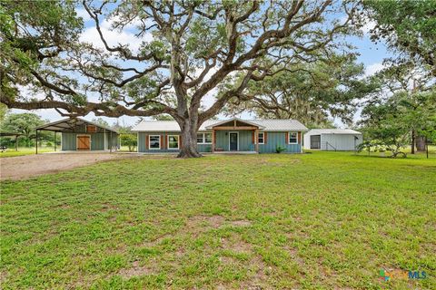 Photo of 13109 Fm 822, Edna, TX 77957 (MLS # 616781)