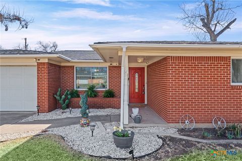 2417 Robin Road Temple TX 76502