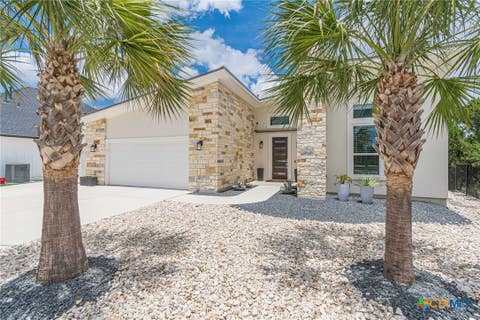 Photo of 228 Cruising Oak Street, San Marcos, TX 78666 (MLS # 616632)