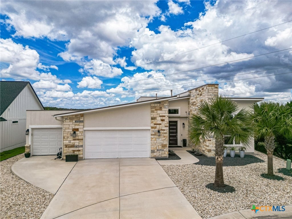 Photo of 228 Cruising Oak Street, San Marcos, TX 78666 (MLS # 616632)