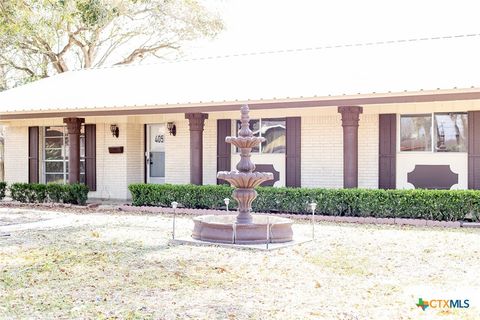 Photo of 405 Westwood Drive, Port Lavaca, TX 77979 (MLS # 606900)