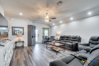 8907 Stonehollow Drive