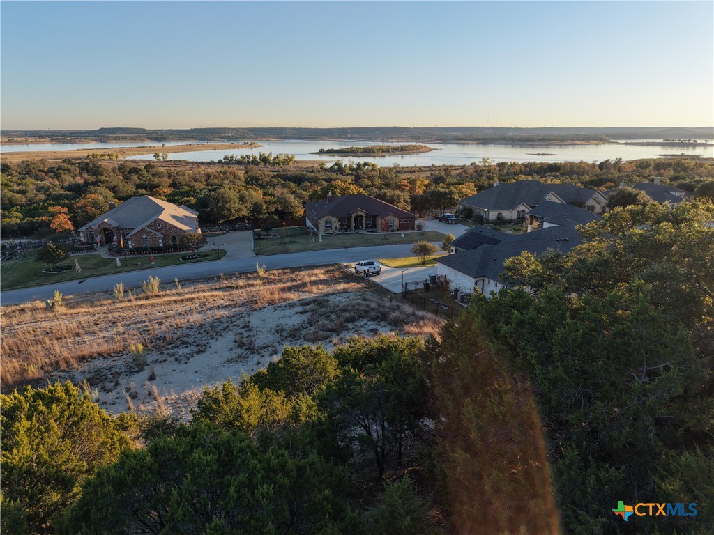 3419 Shoreline Drive