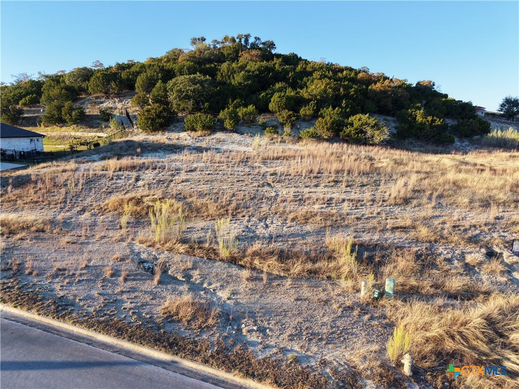 3419 Shoreline Drive