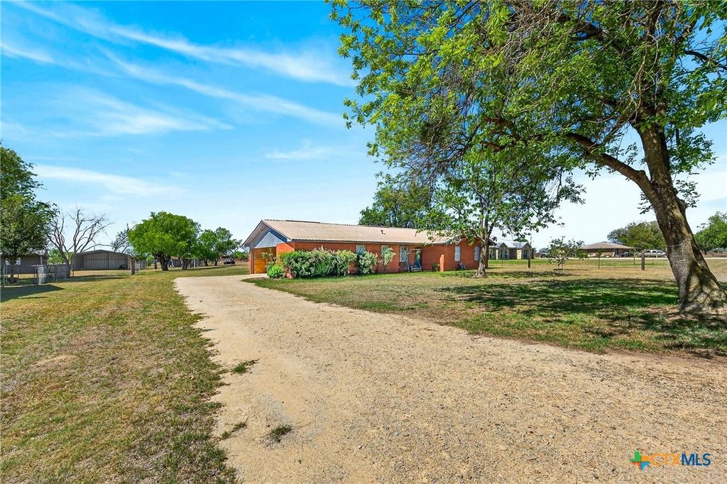 Photo of 5353 US Highway 90a, Gonzales, TX 78629 (MLS # 610324)
