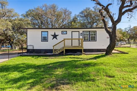 Photo of 1401 Kingston Drive, Granite Shoals, TX 78654 (MLS # 599831)