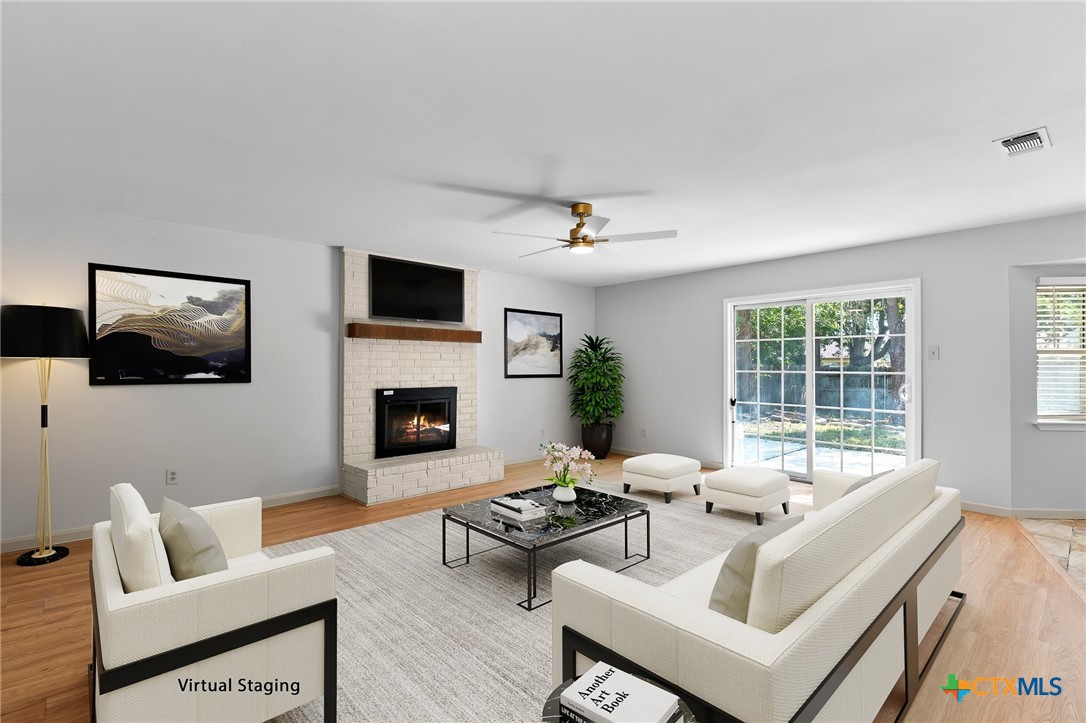 1808 Moonlight Drive