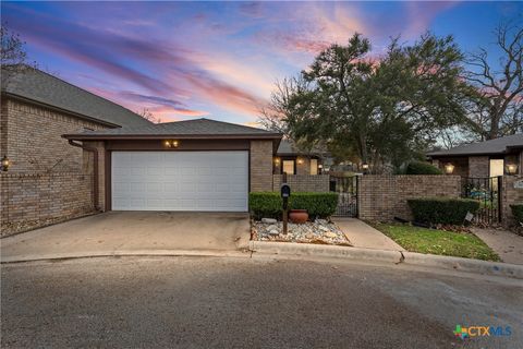 Photo of 3923 River Oaks Circle, Temple, TX 76504 (MLS # 601907)