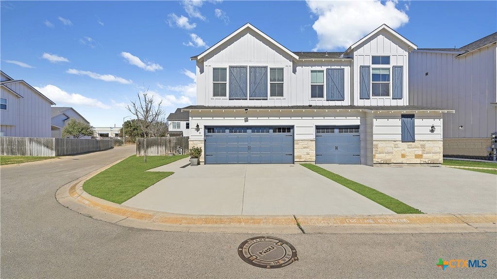 Photo of 243 Sapphire, New Braunfels, TX 78130 (MLS # 609475)