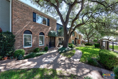 Photo of 3974 Far West Boulevard, Austin, TX 78731 (MLS # 625496)