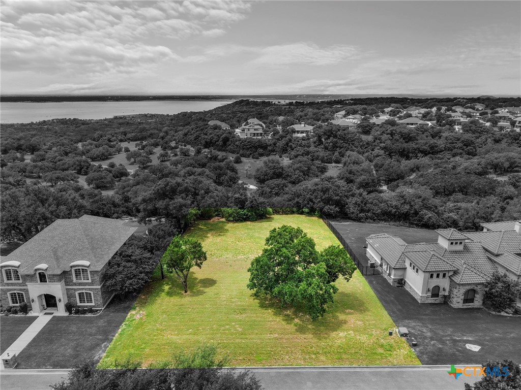 1384 Niagara Heights
