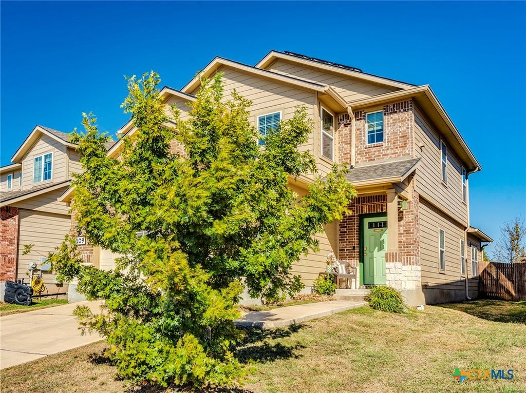 Photo of 109 Tallow Trail, San Marcos, TX 78666 (MLS # 597511)