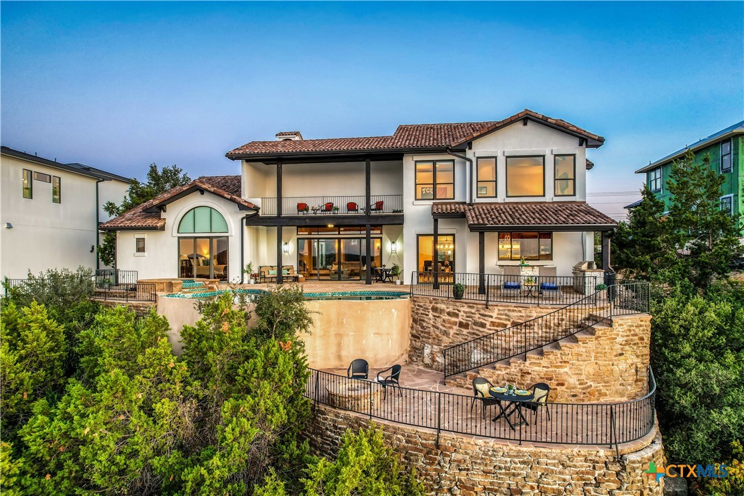 1208 Watercliffe Drive