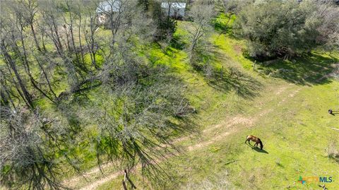 689 Chamberlin Road Dale TX 78616