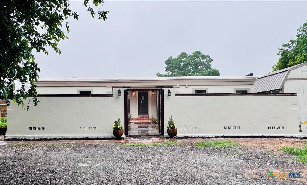 Photo of 127 Bogie Drive, San Marcos, TX 78666 (MLS # 620752)