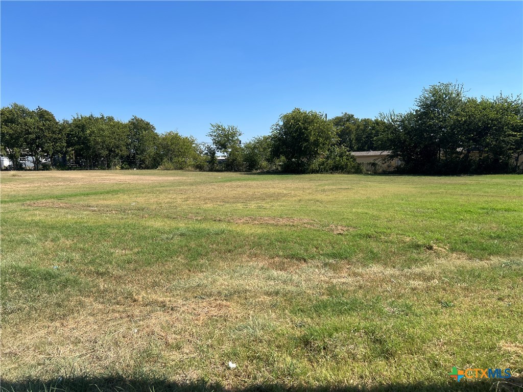 801 E VETERANS MEMORIAL Boulevard