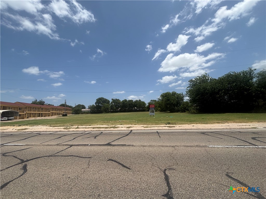 Photo 1 of 9 — 801 E VETERANS MEMORIAL Boulevard, Killeen, TX 76541