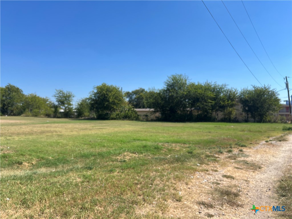 801 E VETERANS MEMORIAL Boulevard