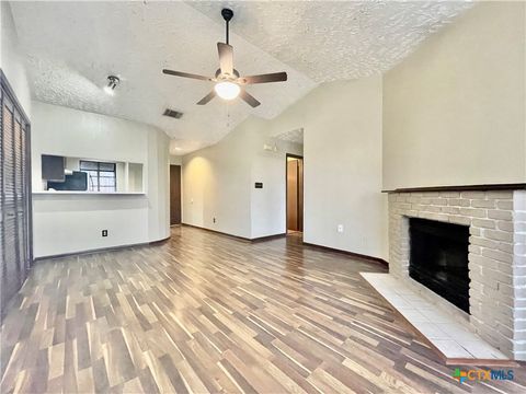 Photo of 430 Lindsey Street #B2, San Marcos, TX 78666 (MLS # 592093)