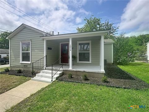 Photo of 1014 S 43rd Street, Temple, TX 76504 (MLS # 609360)