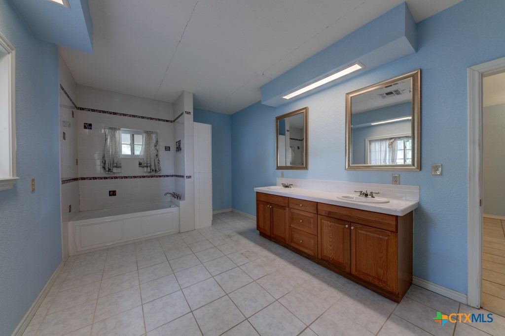 New Braunfels, Texas 78130, United States, ,Commercial,Active,44714