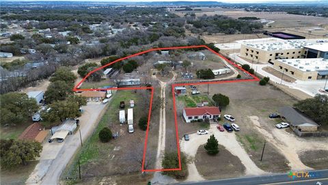 Photo of 5276 Chaparral Road, Killeen, TX 76542 (MLS # 613188)