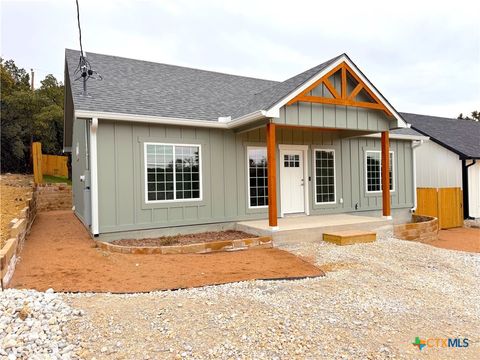 A home in Canyon Lake