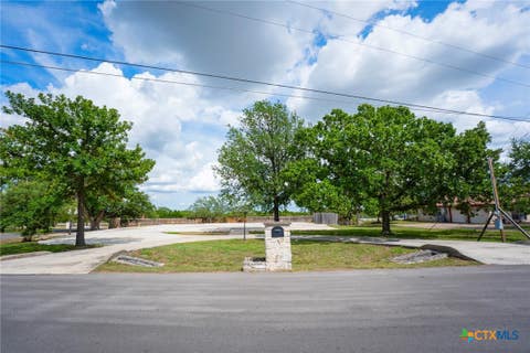 Photo of 102 Pecan Dr. Dr, Mountain City, TX 78610 (MLS # 622539)