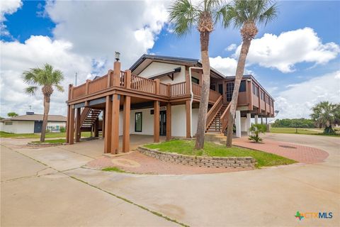 2133 W Maple Street Port O'Connor TX 77982