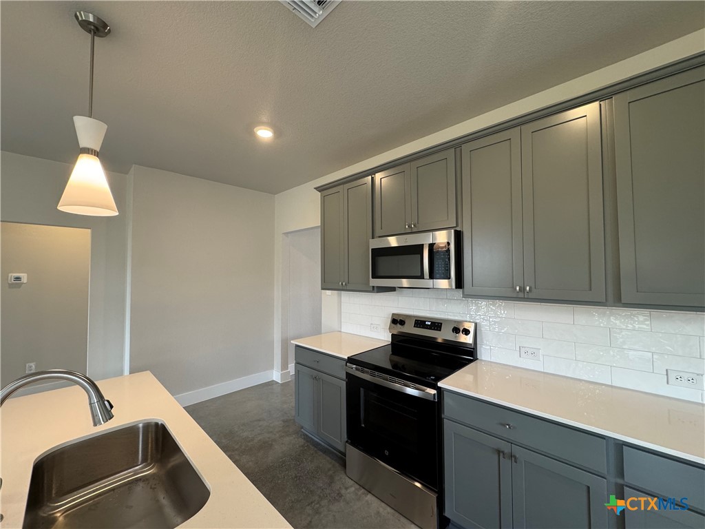 1008 Peppermint Drive