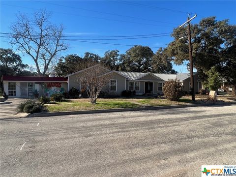 A home in Yoakum