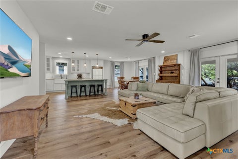 Photo of 767 Valley Oaks Drive, Canyon Lake, TX 78133 (MLS # 627083)