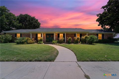 Photo of 602 Lydia Drive, Killeen, TX 76541 (MLS # 620459)