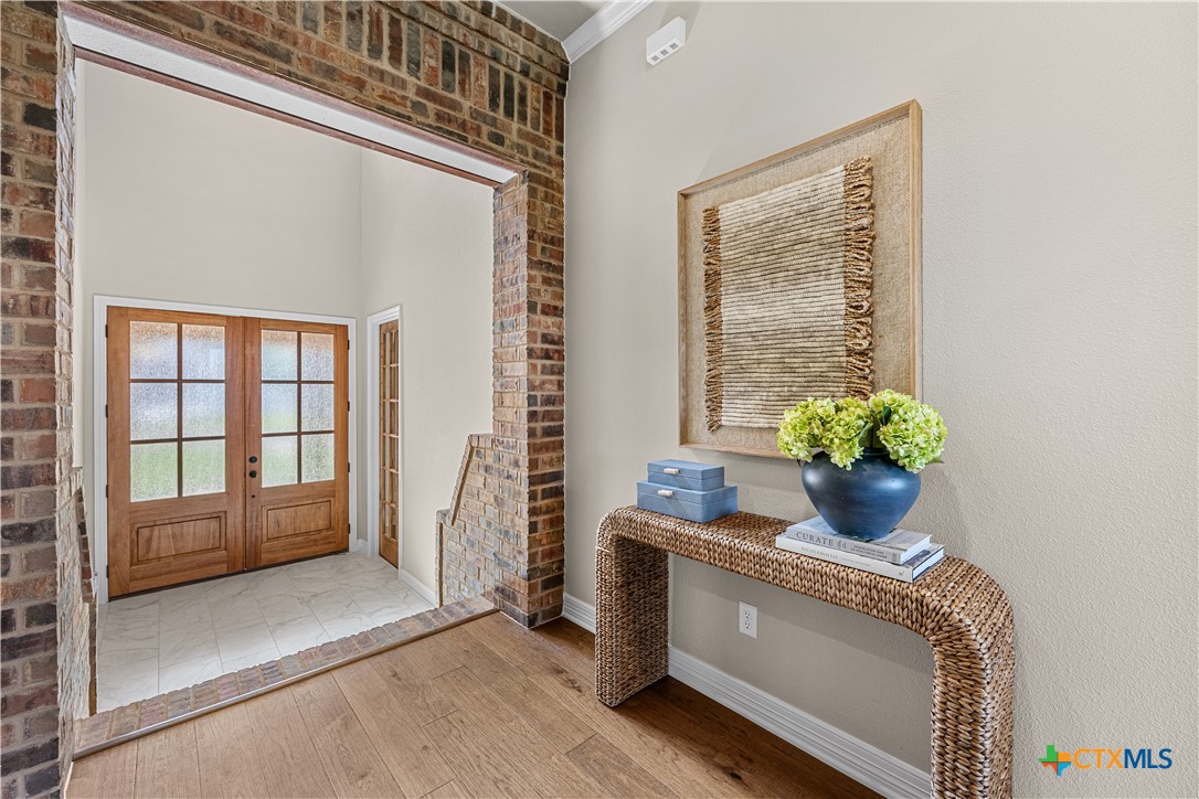 2136 Oak Draw Court