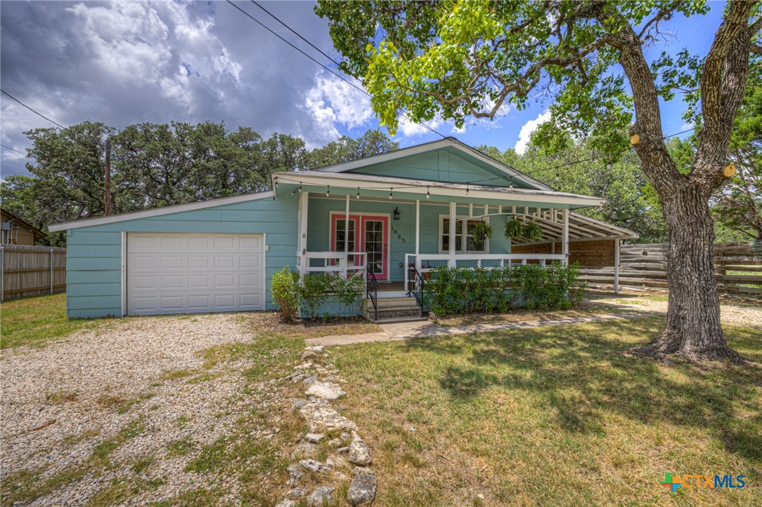 Photo 1 of 36 — 1685 Lakeview Drive, Canyon Lake, TX 78133