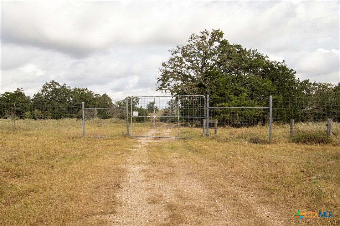 TBD Old Lockhart Rd