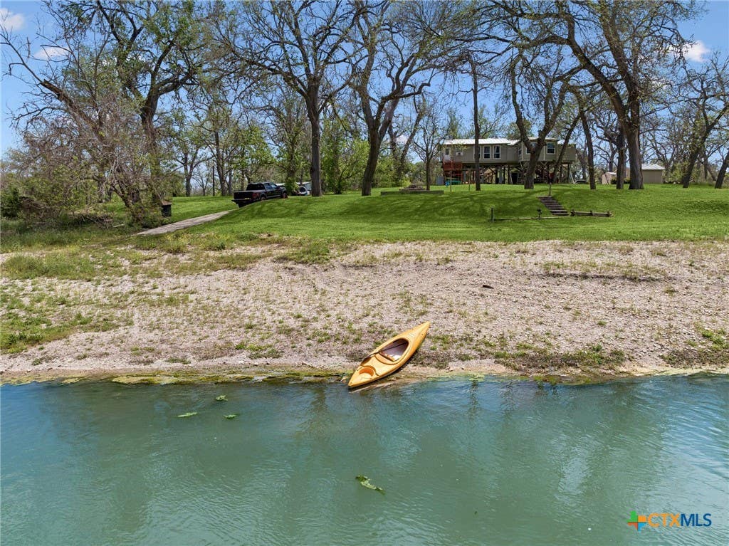 Photo of 146 Antelope Lane, Seguin, TX 78155 (MLS # 609671)
