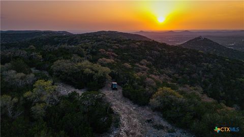 3939 Bear Springs Road Pipe Creek TX 78063