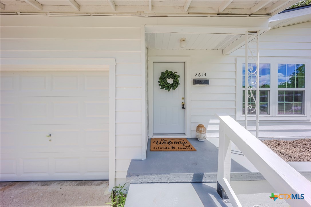 2613 Goliad Street