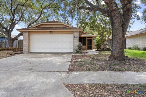 Photo of 103 Windward Court, Victoria, TX 77901 (MLS # 624716)