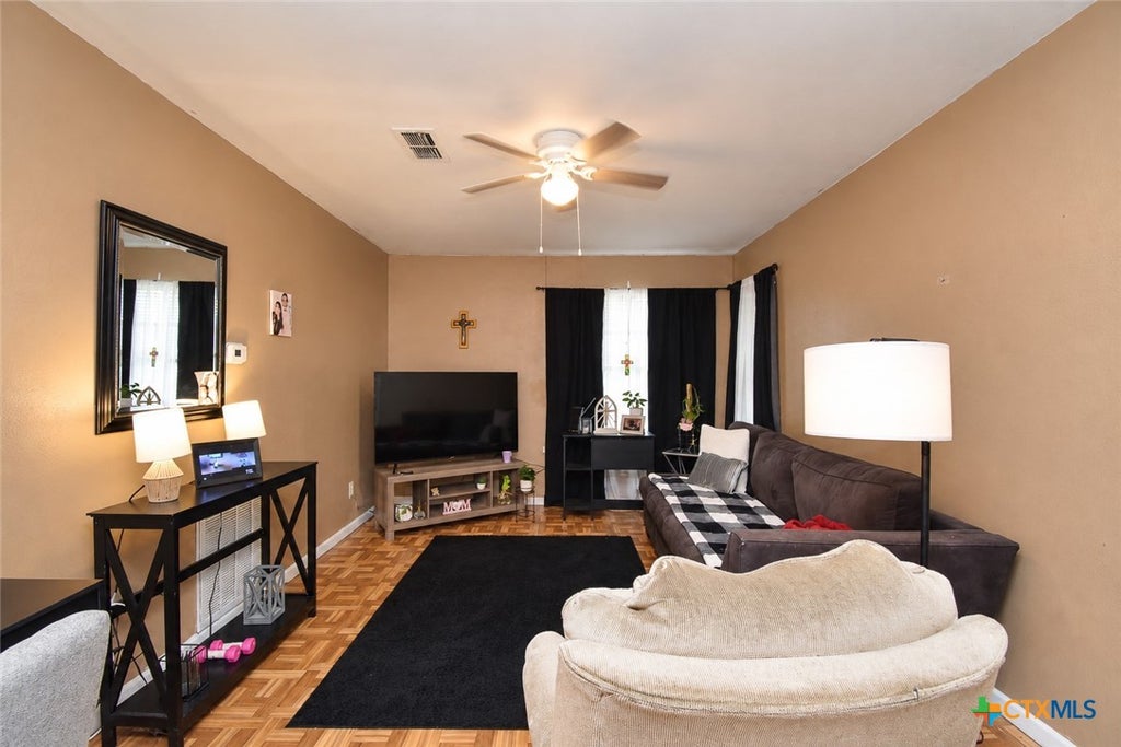 Photo of 1310 Meadowview Drive, Port Lavaca, TX 77979 (MLS # 626589)