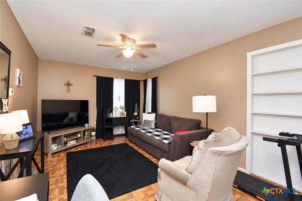 Photo of 1310 Meadowview Drive, Port Lavaca, TX 77979 (MLS # 626589)