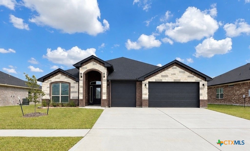 Photo of 507 Roy Cordell Street, Killeen, TX 76542 (MLS # 625808)
