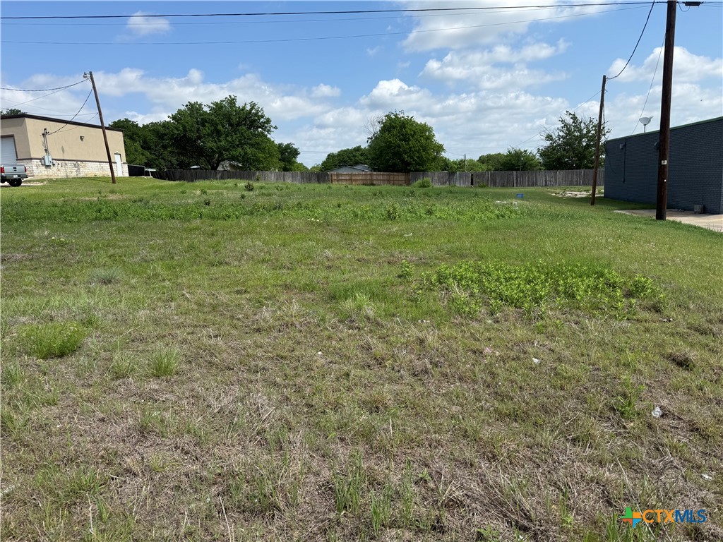 103 W Veterans Memorial Boulevard