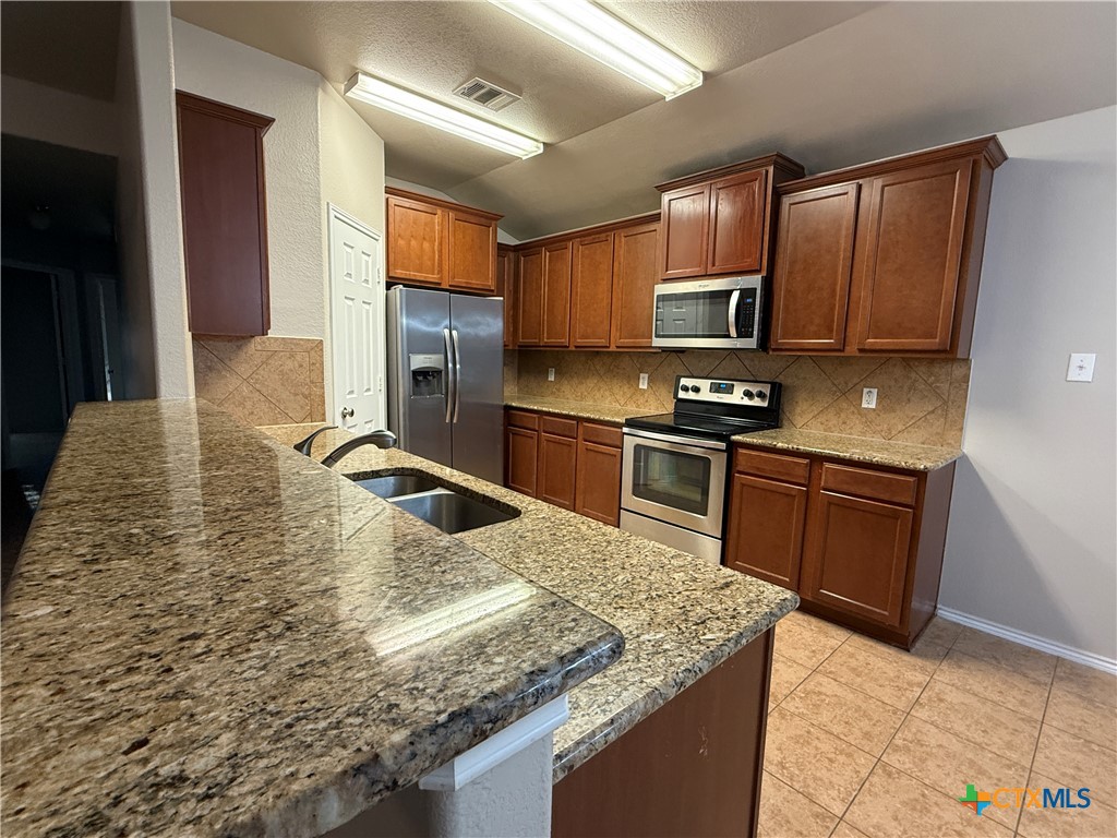 5013 Willamette Lane