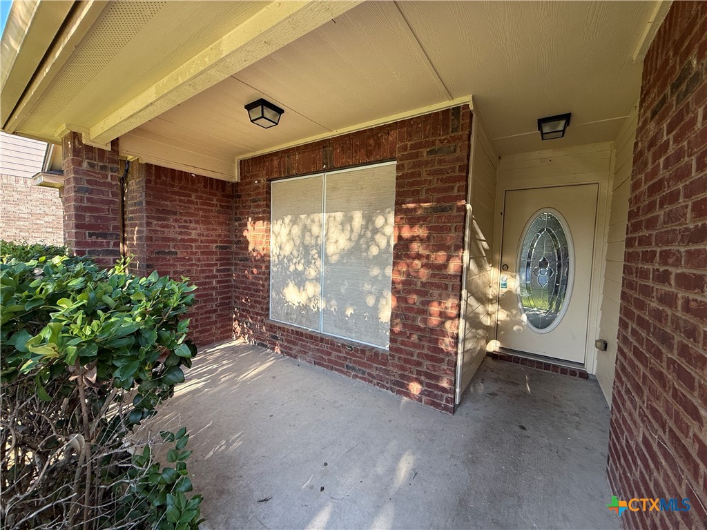 5013 Willamette Lane