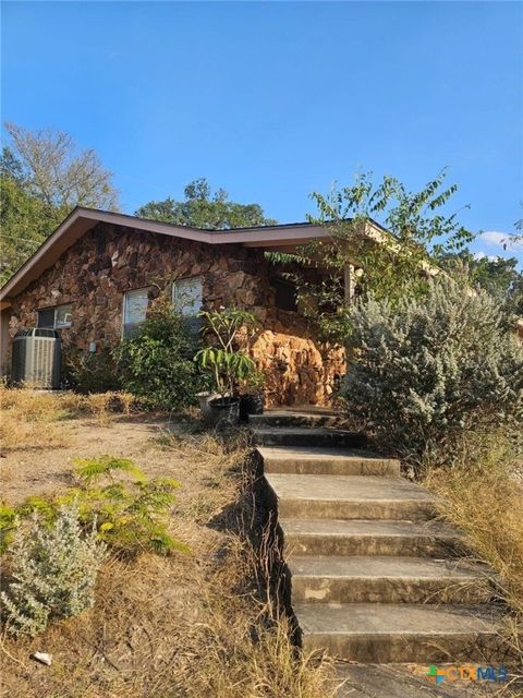 A home in Canyon Lake